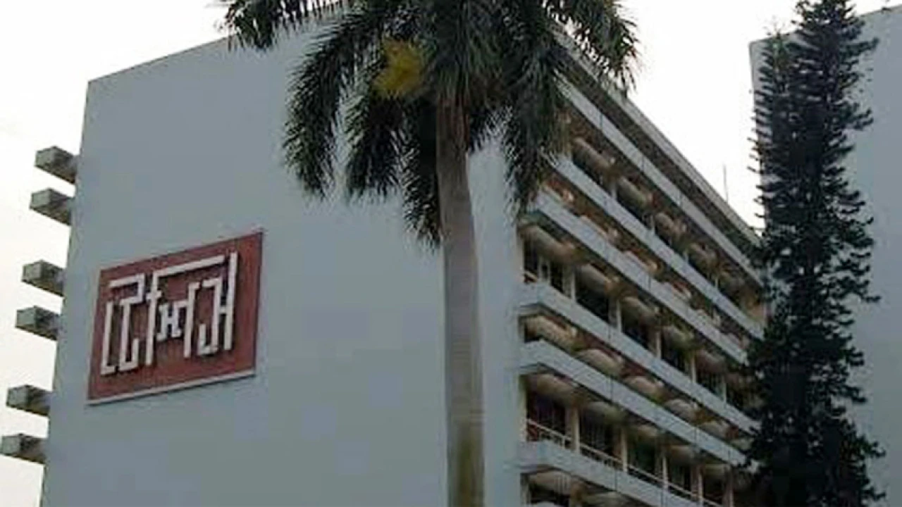 ডুবন্ত টেশিসের জন্য দক্ষ নাবিক খুঁজছে সরকার