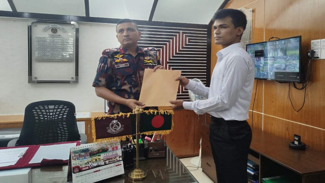 ফেলানী হত্যার এক যুগ পর ছোট ভাই বিজিবিতে চাকরি পেলেন