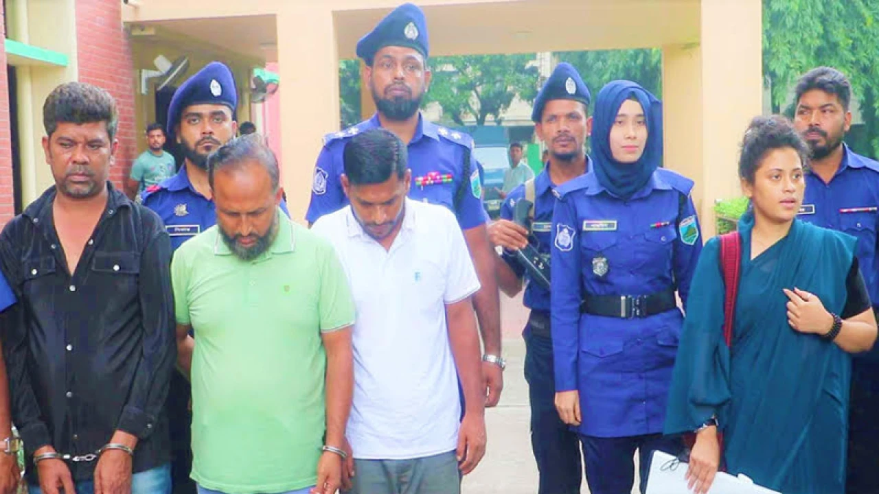 পুলিশ ও রাজনৈতিক নেতা পরিচয়ে চাঁদাবাজি, গ্রেপ্তার ৬