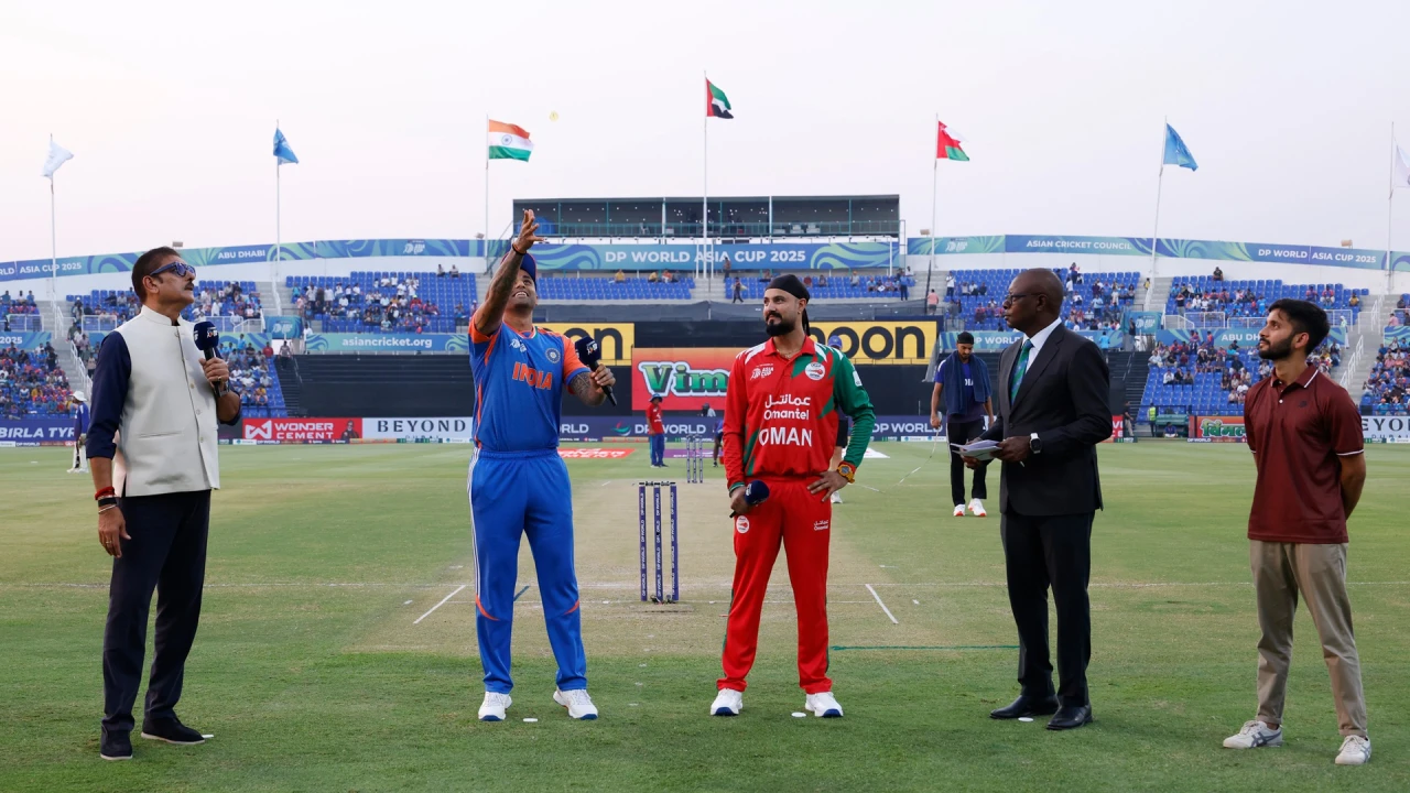 ওমানের বিরুদ্ধে টস জিতে ব্যাটিংয়ের সিদ্ধান্ত ভারতের