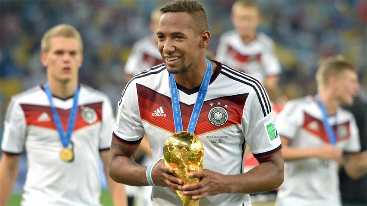 অবসরে জার্মানির বিশ্বকাপজয়ী ডিফেন্ডার