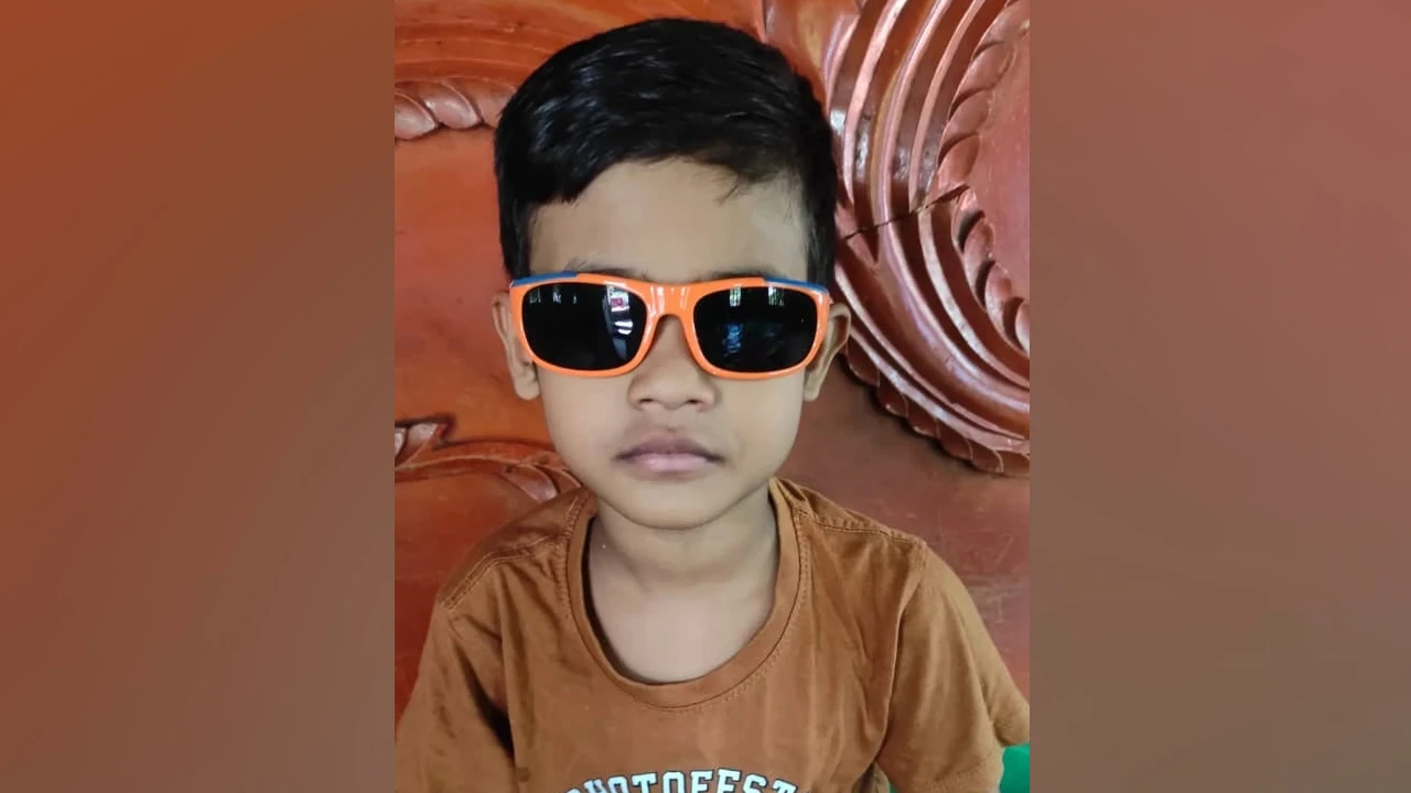 ভুল চিকিৎসায় শিশুর দৃষ্টিশক্তি হারানোয় ৪ চিকিৎসকের কাছে ক্ষতিপূরণ চেয়ে নোটিশ 