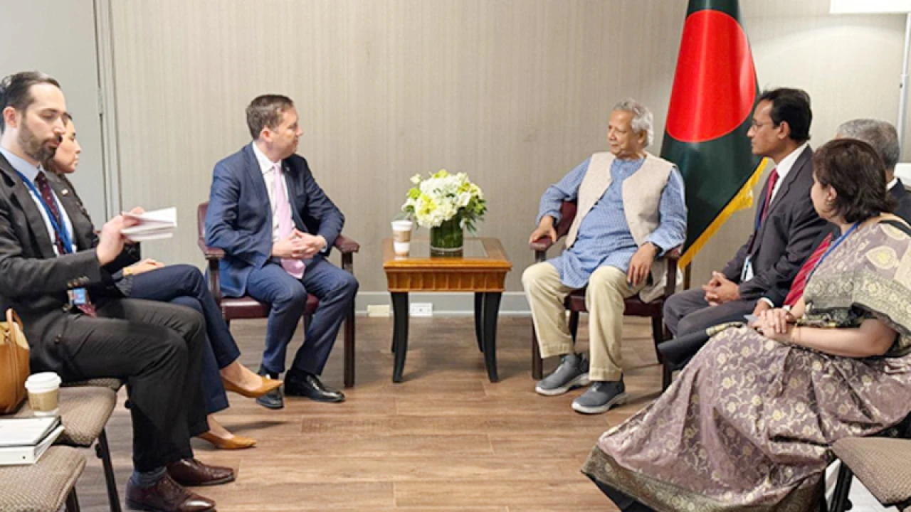 ফেব্রুয়ারিতেই সুষ্ঠু ভোটের প্রতিশ্রুতি প্রধান উপদেষ্টার