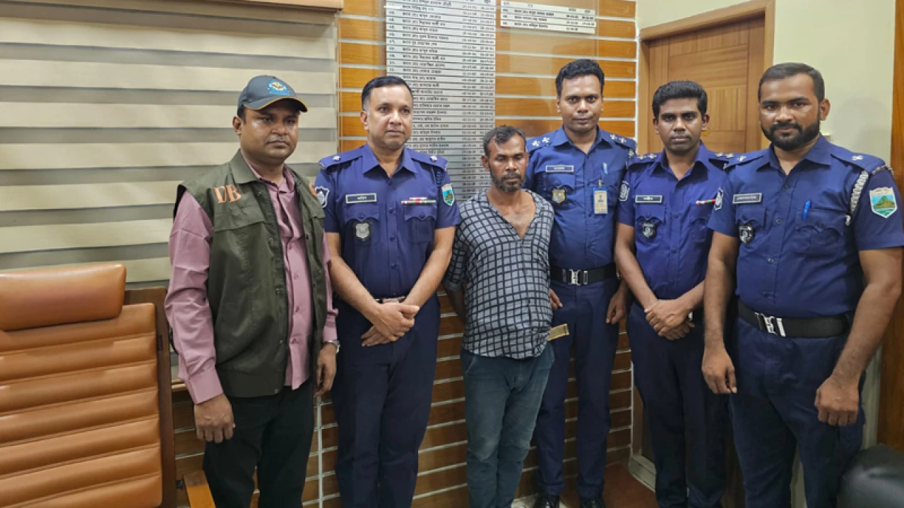 আদমদীঘিতে পলাতক জোড়া হত্যা মামলার আসামি গ্রেপ্তার