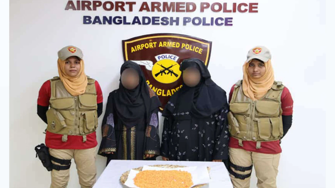 শাহজালাল বিমানবন্দরে ইয়াবাসহ মা-মেয়ে আটক 