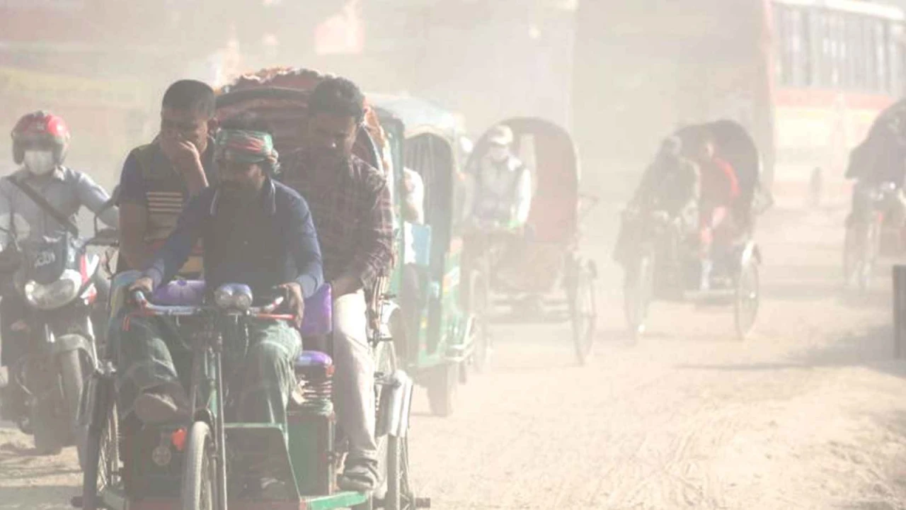 ফের দূষণের শীর্ষে লাহোর, ‘অস্বাস্থ্যকর’ ঢাকা