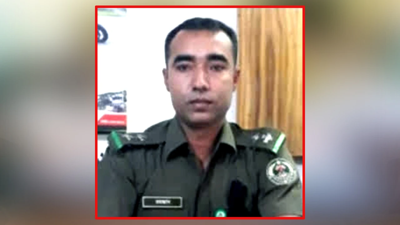 ‘সাংবাদিক পিটাইয়া আইছি’