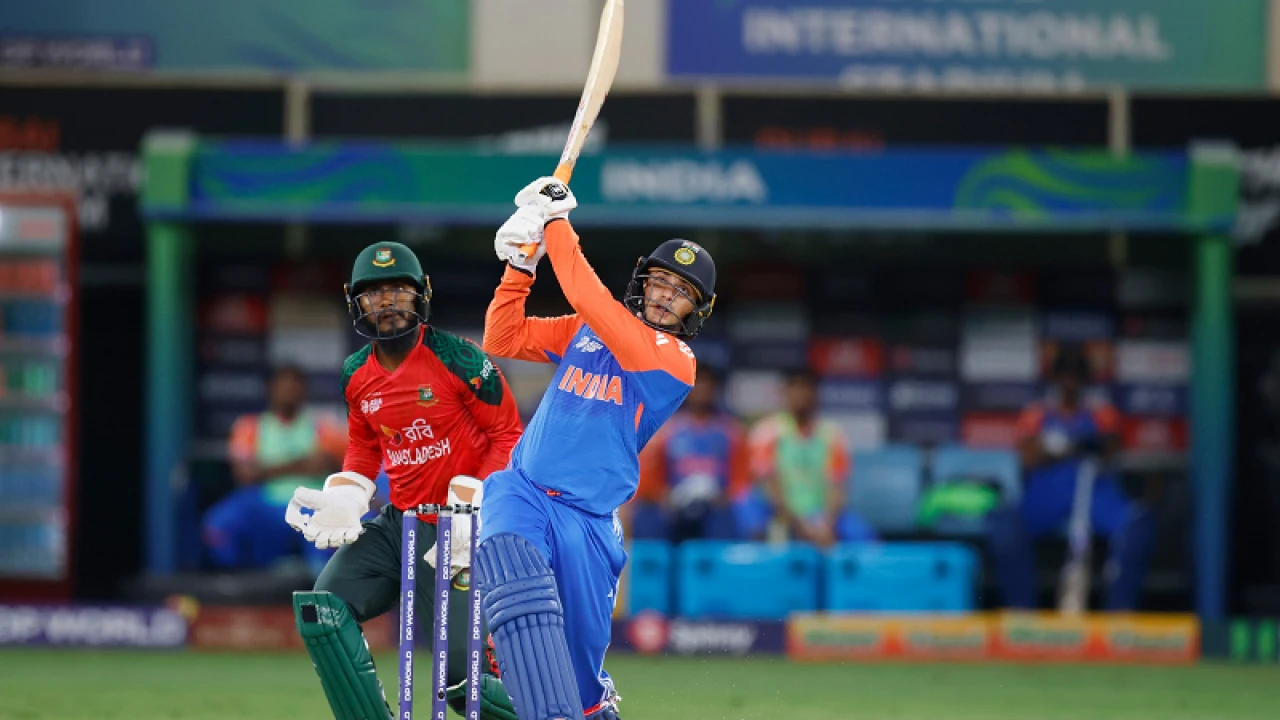 অভিষেক ঝড় সামলে ভারতকে ১৬৮ রানে আটকে রাখল বাংলাদেশ