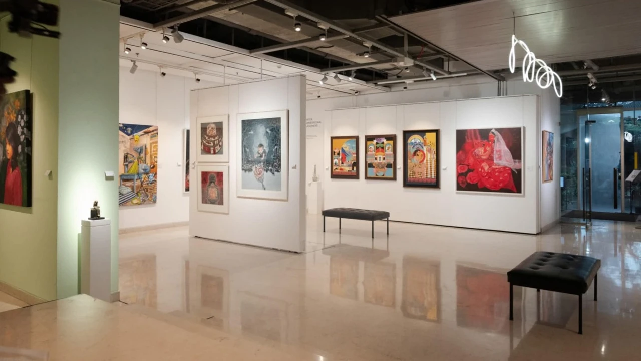 বহুমাধ্যমে বহুস্বর: সমকালীন শিল্পে ‘9+one’  প্রদর্শনীর ভিজ্যুয়াল আখ্যান 