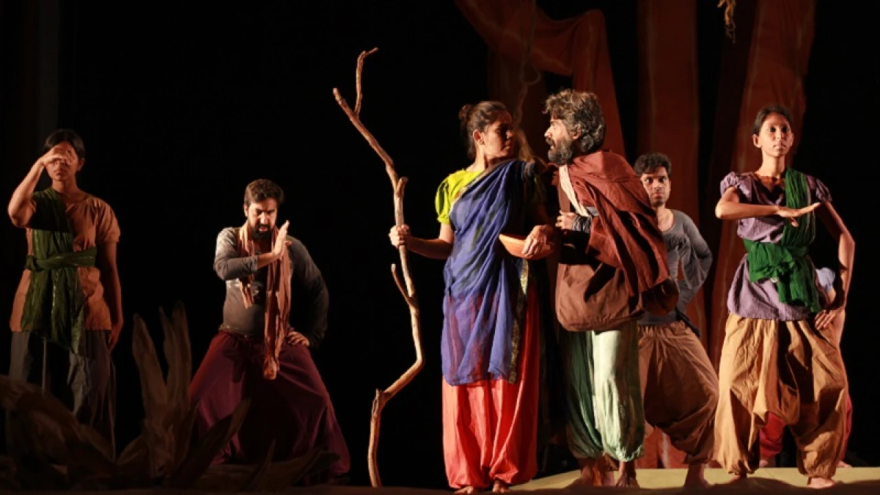 জাতীয় নাট্যশালার মূল হলে প্রাচ্যনাটের ‘খোয়াবনামা’