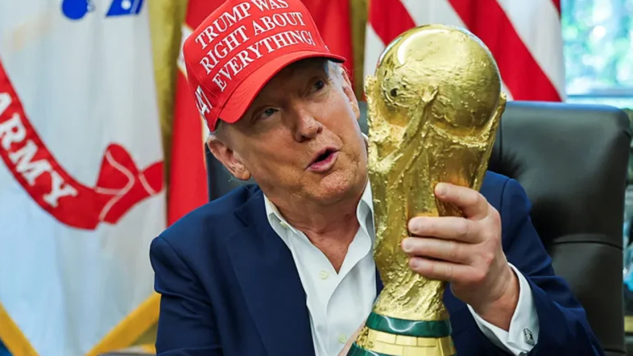 বিশ্বকাপের ভেন্যু বদলে ফেলতে চান ট্রাম্প