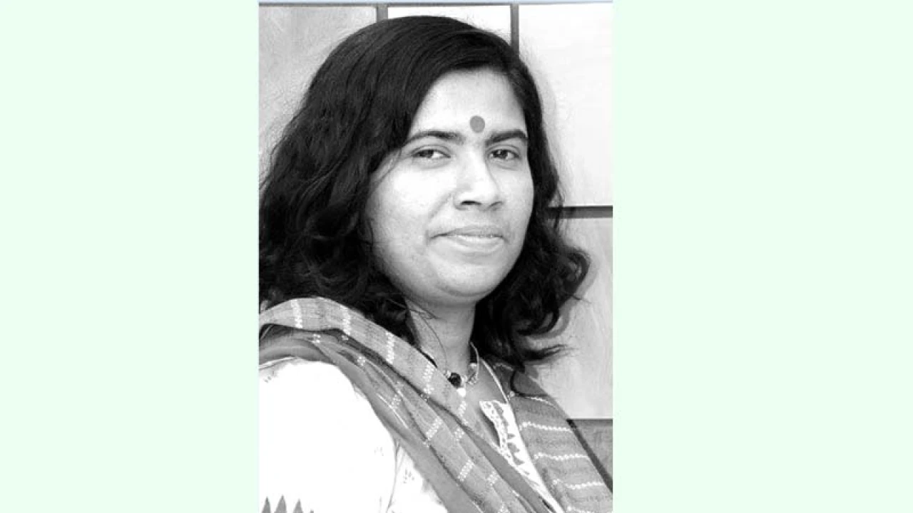 ধর্ষণের বিচারে বরফ-পানি খেলা