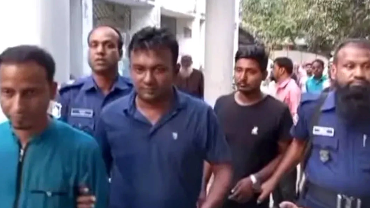 জাল দলিলে জমি বিক্রির চেষ্টা, ৪ জন গ্রেপ্তার 