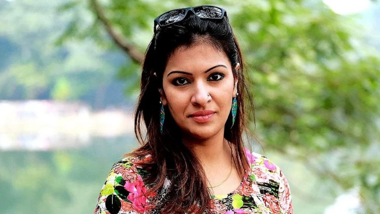 মেয়েদের নিয়ে বাঁচতে চাইলেন তিন্নি