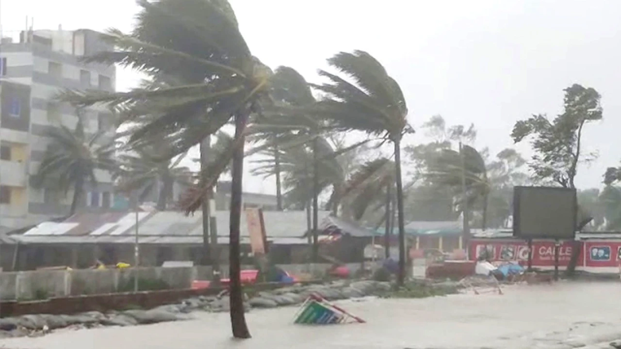 তিন বিভাগে ভারী বৃষ্টিপাতের সতর্কবার্তা