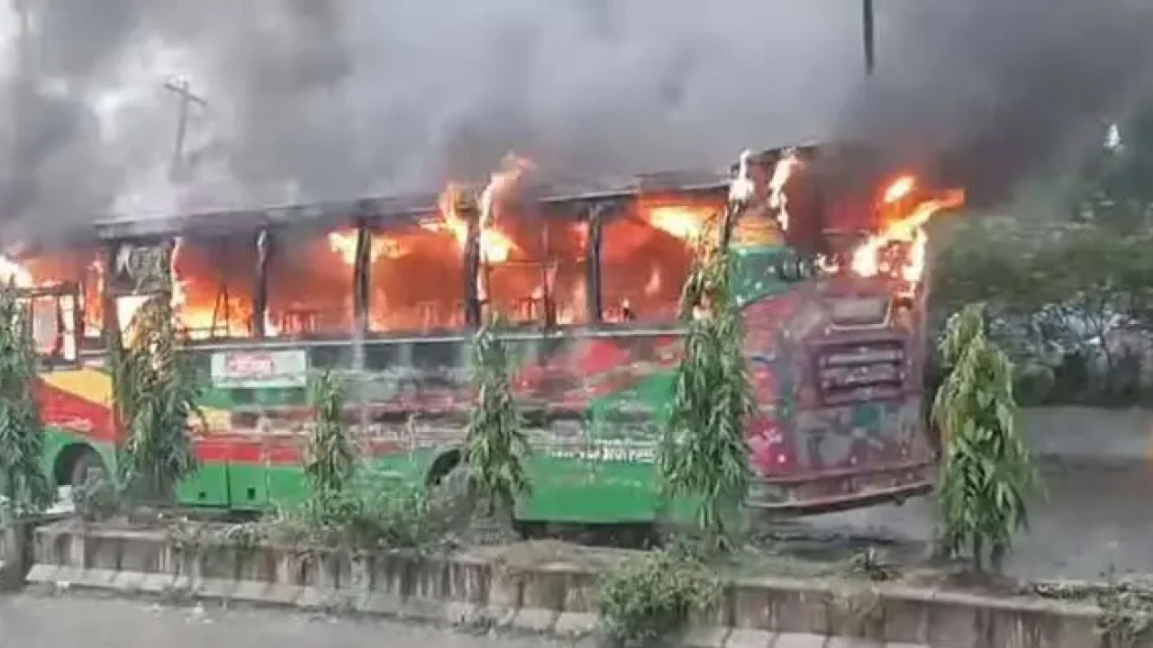 সড়ক দুর্ঘটনায় পথচারী নিহত, বাসে আগুন