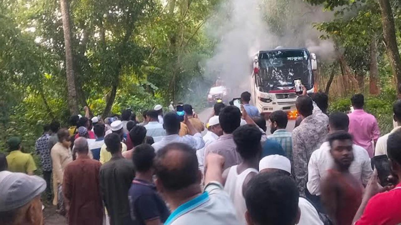 ঝালকাঠিতে বাস-মোটরসাইকেল সংঘর্ষে প্রধান শিক্ষক নিহত