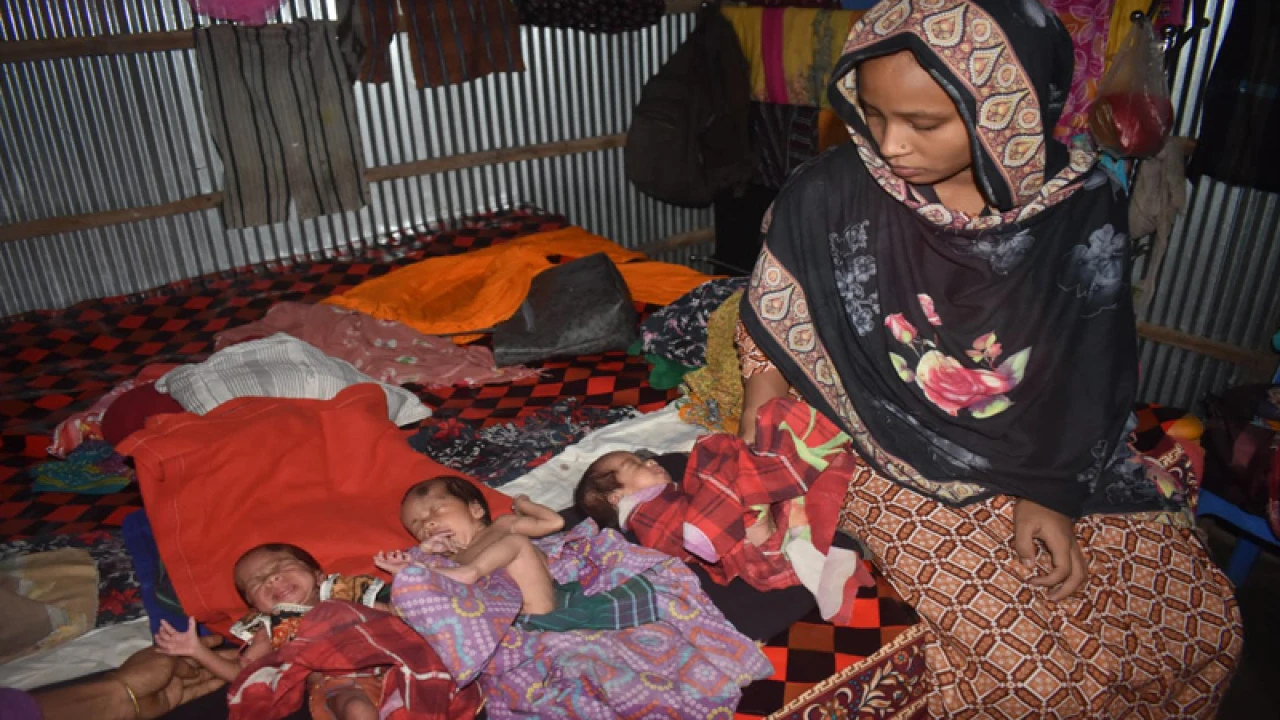 একসঙ্গে ৩ কন্যা শিশুর জন্ম, বিপাকে অসহায় মা-বাবা 