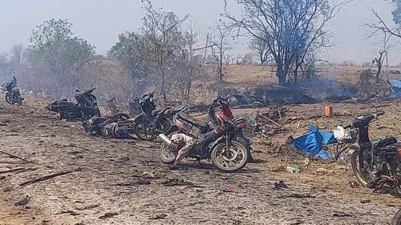 মিয়ানমারে বৌদ্ধদের উৎসবে জান্তার বোমা হামলা, নিহত ৪০