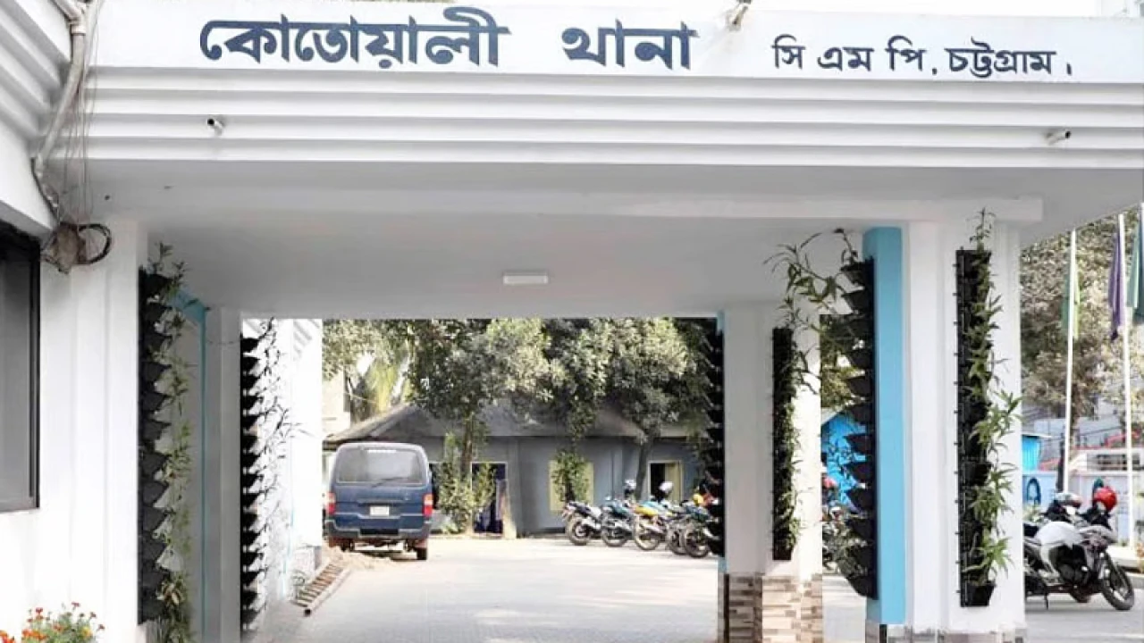 আলামত ‘গায়েব করে’ চার্জশিট দিল পুলিশ