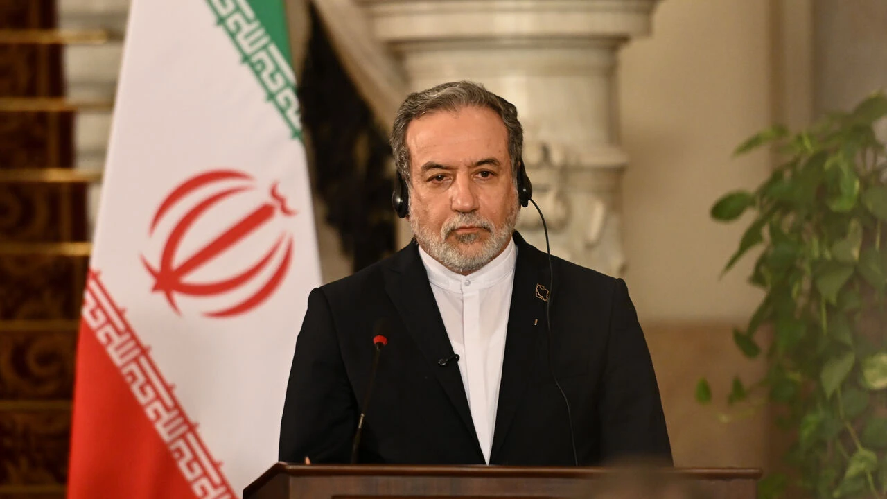 ইরান কখনোই পারমাণবিক অস্ত্র তৈরির চেষ্টা করেনি: ট্রাম্পকে আরাঘচি