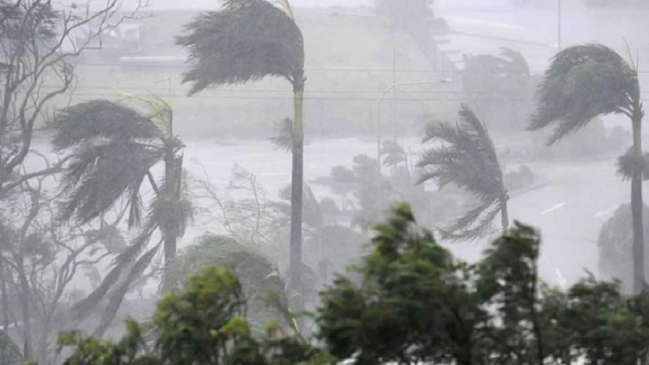 ঘণ্টায় ৬০ কিমি বেগে ঝড়ের আভাস ৭ জেলায়
