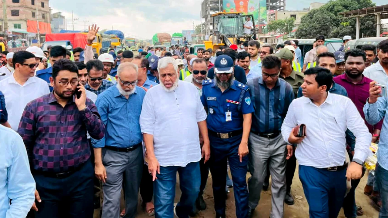 ঢাকায় থাকা ১২ কর্মকর্তাকে ব্রাহ্মণবাড়িয়ায় অফিস করার নির্দেশ