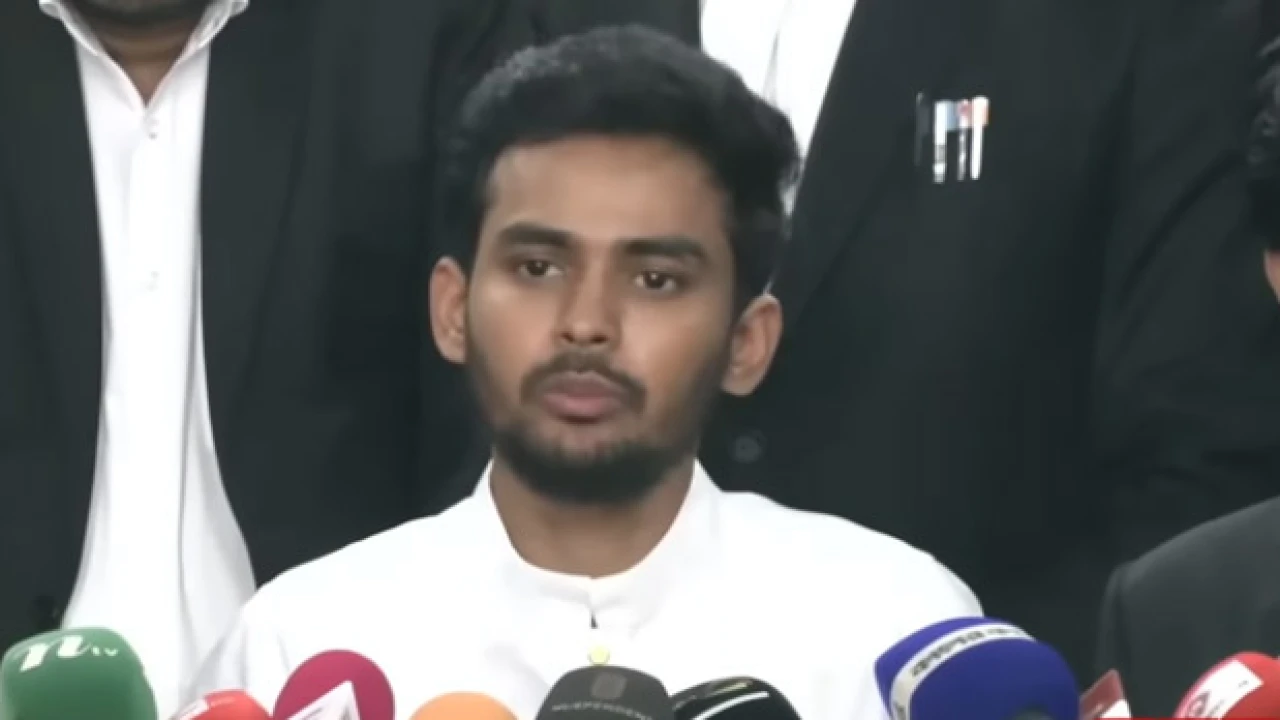 শেখ হাসিনার বিরুদ্ধে ট্রাইব্যুনালে জবানবন্দিতে যা বললেন আসিফ মাহমুদ