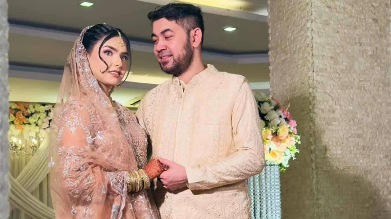 বাগদান সারলেন তানজীব সারোয়ার