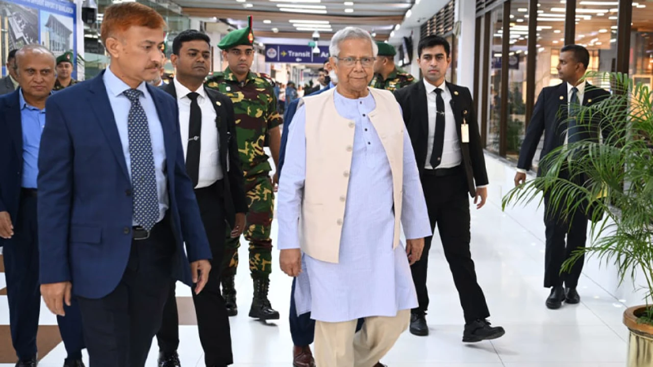 রোমের পথে প্রধান উপদেষ্টা