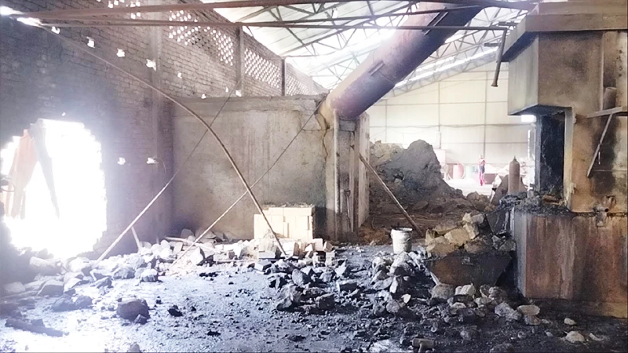 নরসিংদীতে ব্যাটারি কারখানায় বিস্ফোরণ, ৭ শ্রমিক দগ্ধ