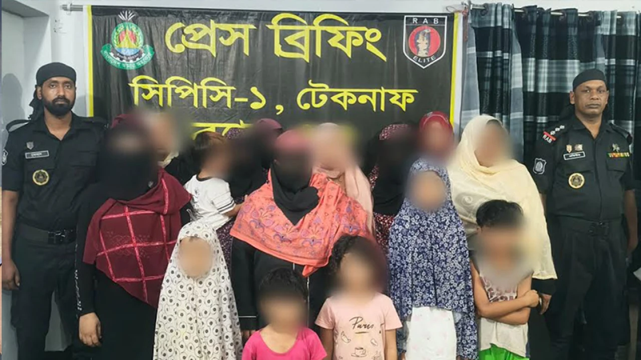 লোকালয় থেকে নারী ও শিশুসহ ২৮ রোহিঙ্গাকে উদ্ধার, বাড়ির মালিক আটক  