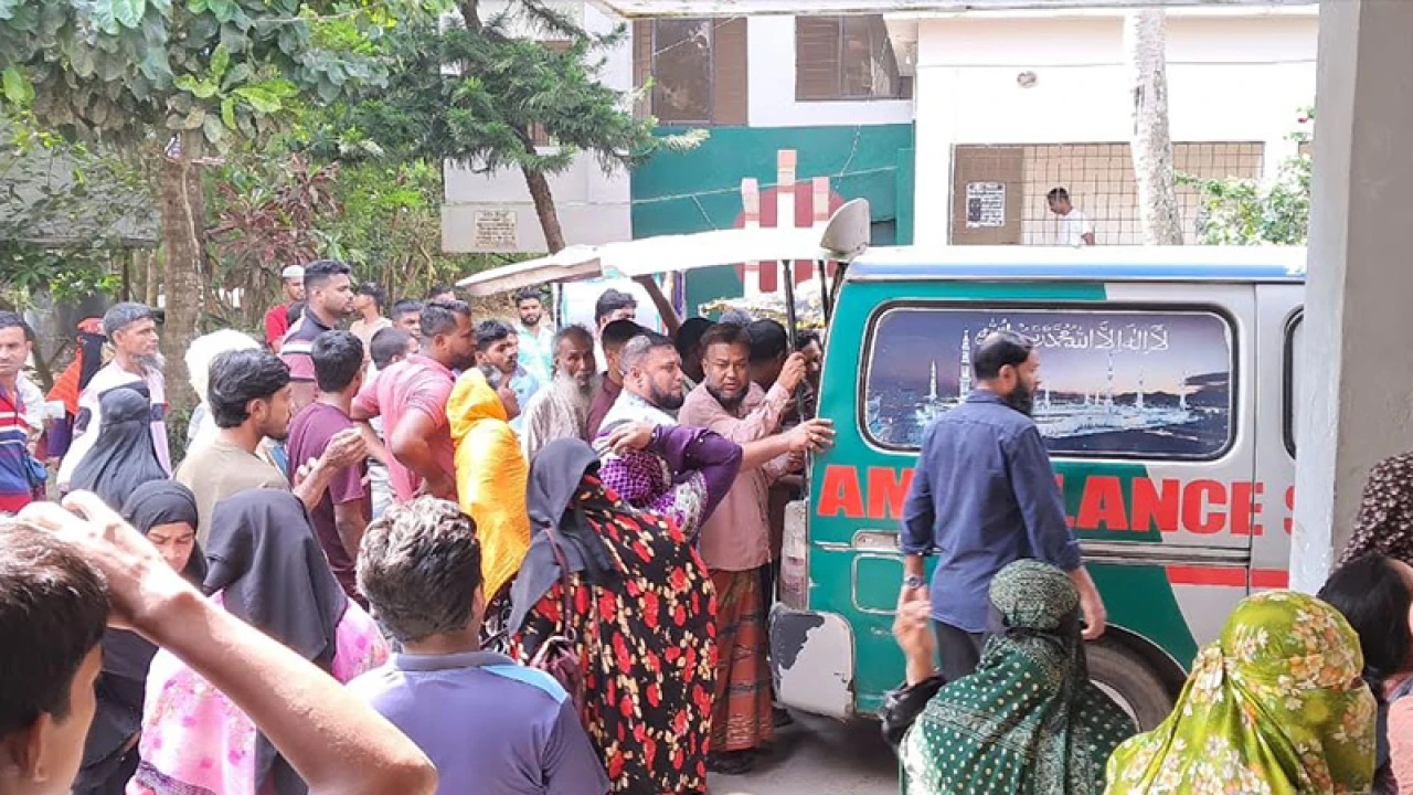 অসুস্থ নাতনিকে দেখতে এসে লাশ হয়ে ফিরলেন নানা-নানি