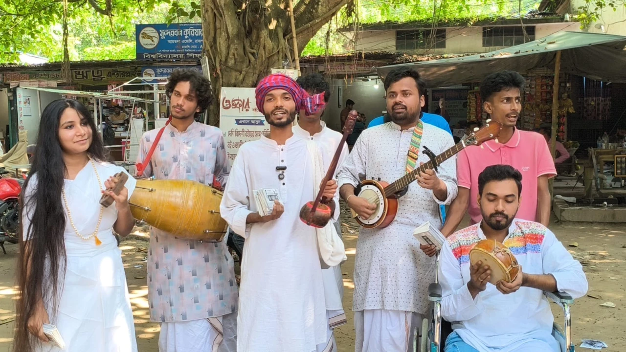 রাকসু নির্বাচন: শেষ মুহূর্তের প্রচারণায় মুখরিত ক্যাম্পাস