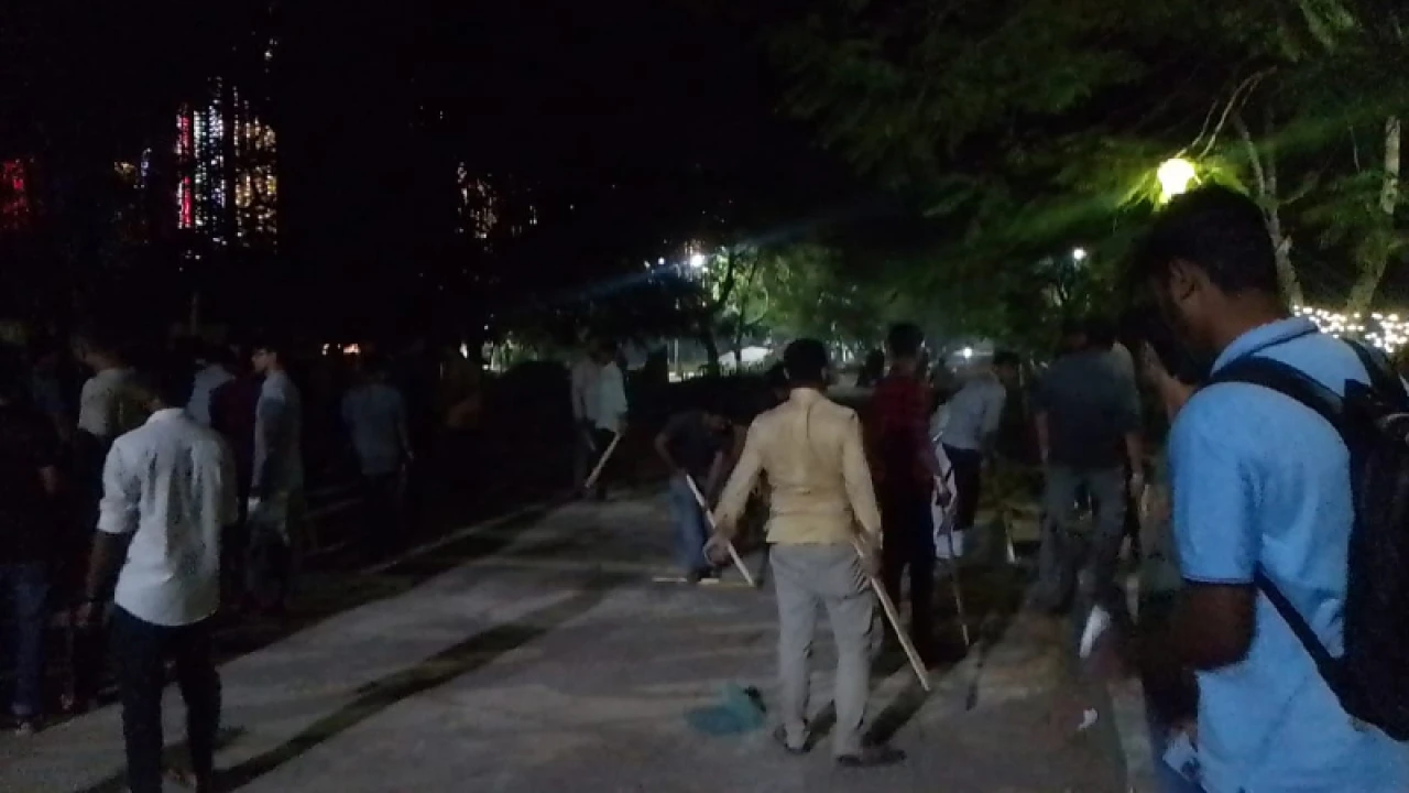 বেরোবিতে ফুটবল খেলাকে কেন্দ্র করে ৩ বিভাগের সংঘর্ষ 