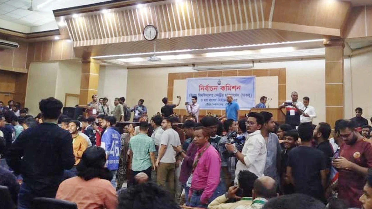 চাকসুর ১০ হলের ফলাফল: ভিপি-জিএসে এগিয়ে শিবির, এজিএসে ছাত্রদল