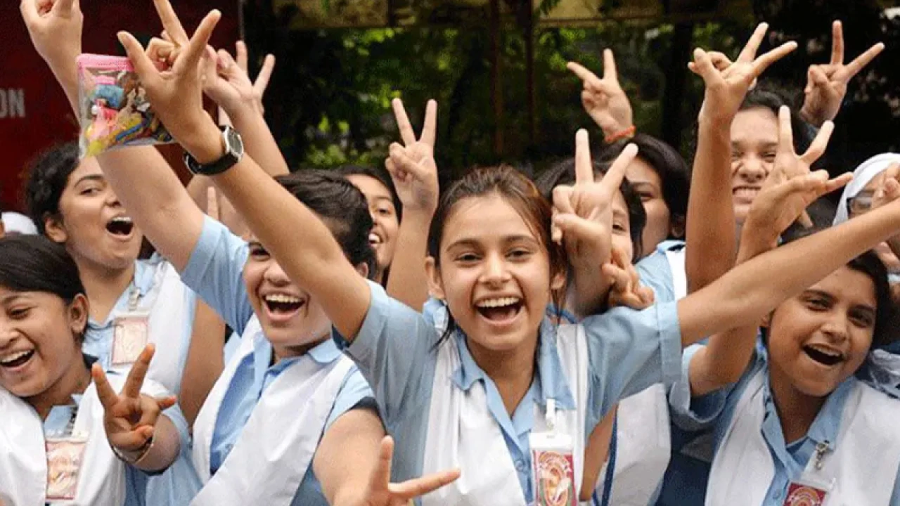 এইচএসসি ও সমমান পরীক্ষার ফল প্রকাশ