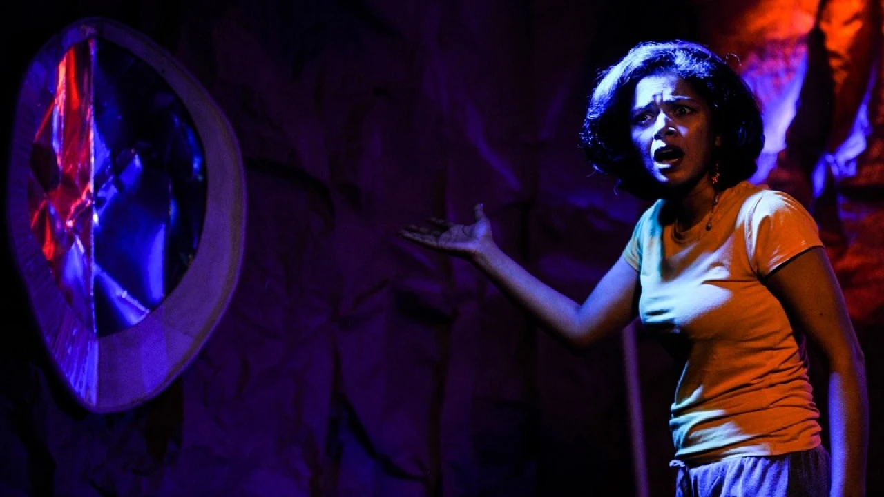 সাদিকা স্বর্ণার ভাবনায় ‘দ্য হিউম্যান ভয়েস’র মঞ্চায়ন