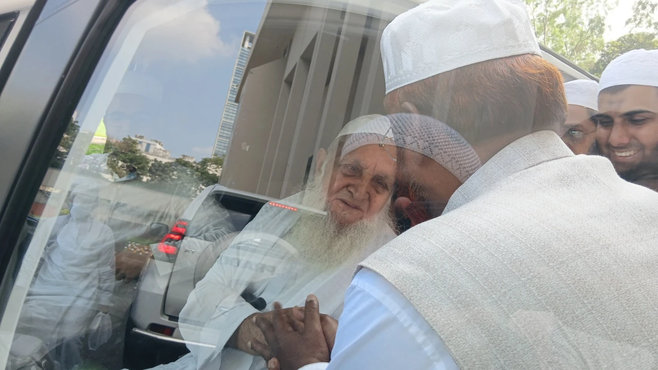 হেফাজত আমিরের সঙ্গে সাক্ষাৎ করলেন জামায়াত সেক্রেটারি জেনারেল 