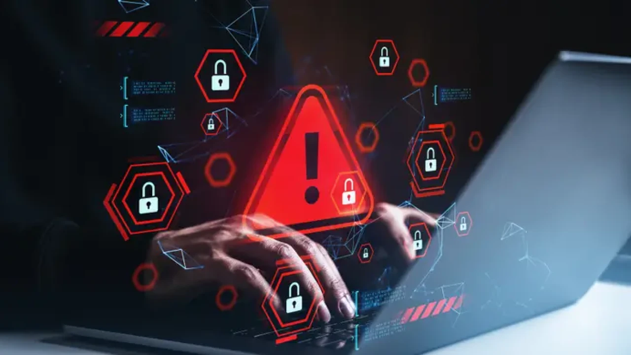 বিশ্বজুড়ে ইন্টারনেট বিপর্যয়, প্রযুক্তি বিশেষজ্ঞদের কপালে চিন্তার ভাঁজ