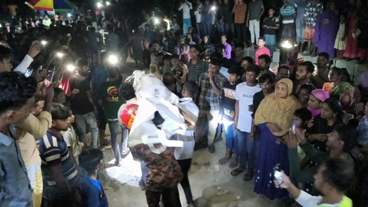 ভৈরব নদে নিখোঁজ ২ শিক্ষার্থীর মরদেহ উদ্ধার