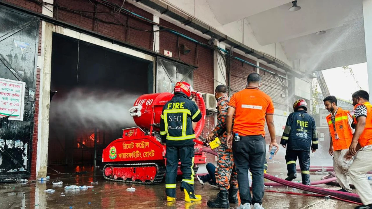 সিদ্ধান্তে কালক্ষেপণে শঙ্কা হাজার টন পণ্য নষ্টের