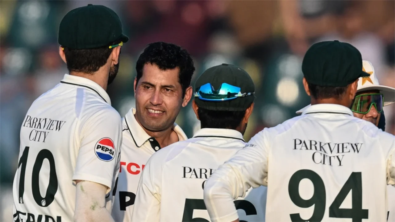 ছোটপর্দায় আজকের খেলা