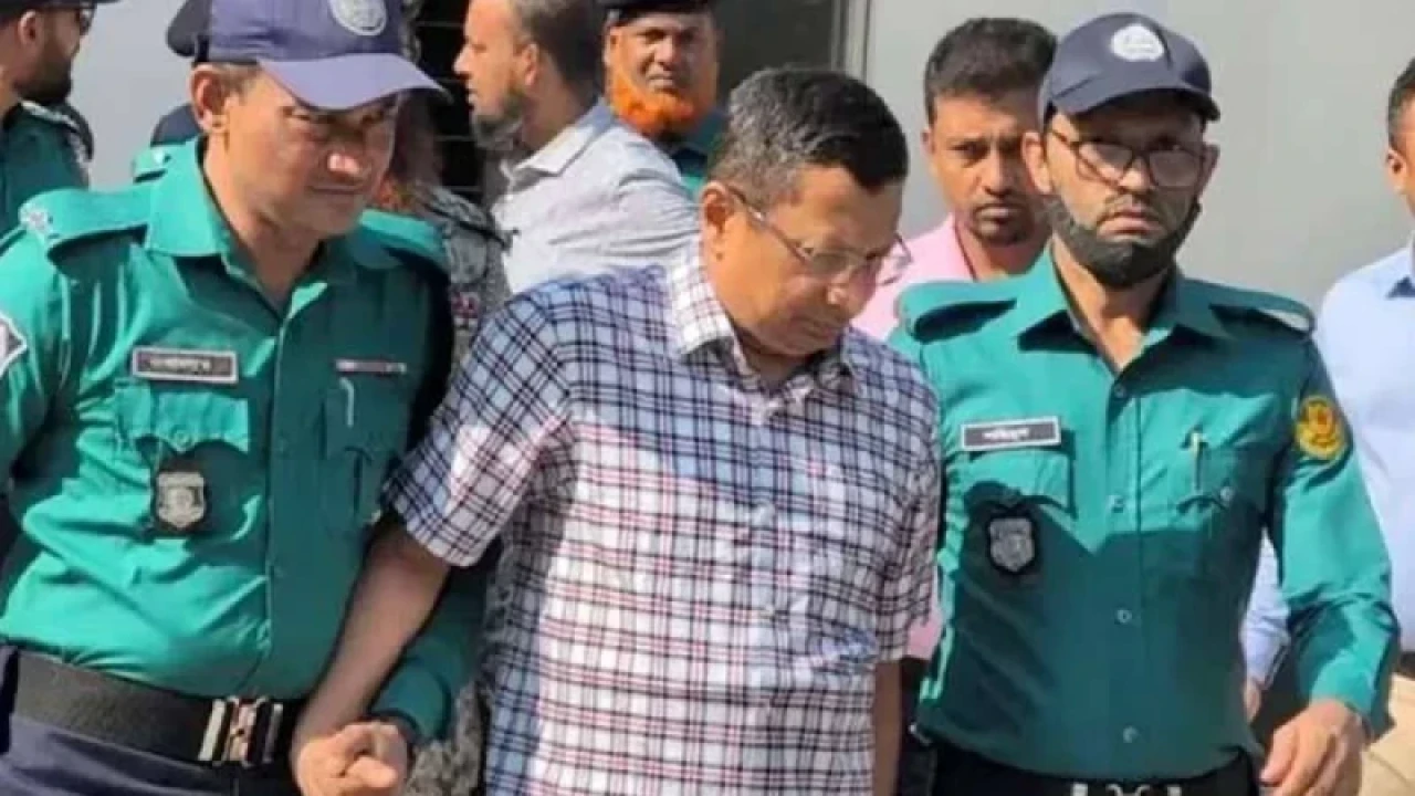 মামুন অন্যের ঘাড়ে বন্দুক রেখে বাঁচতে চাইছেন: হাসিনার আইনজীবী 