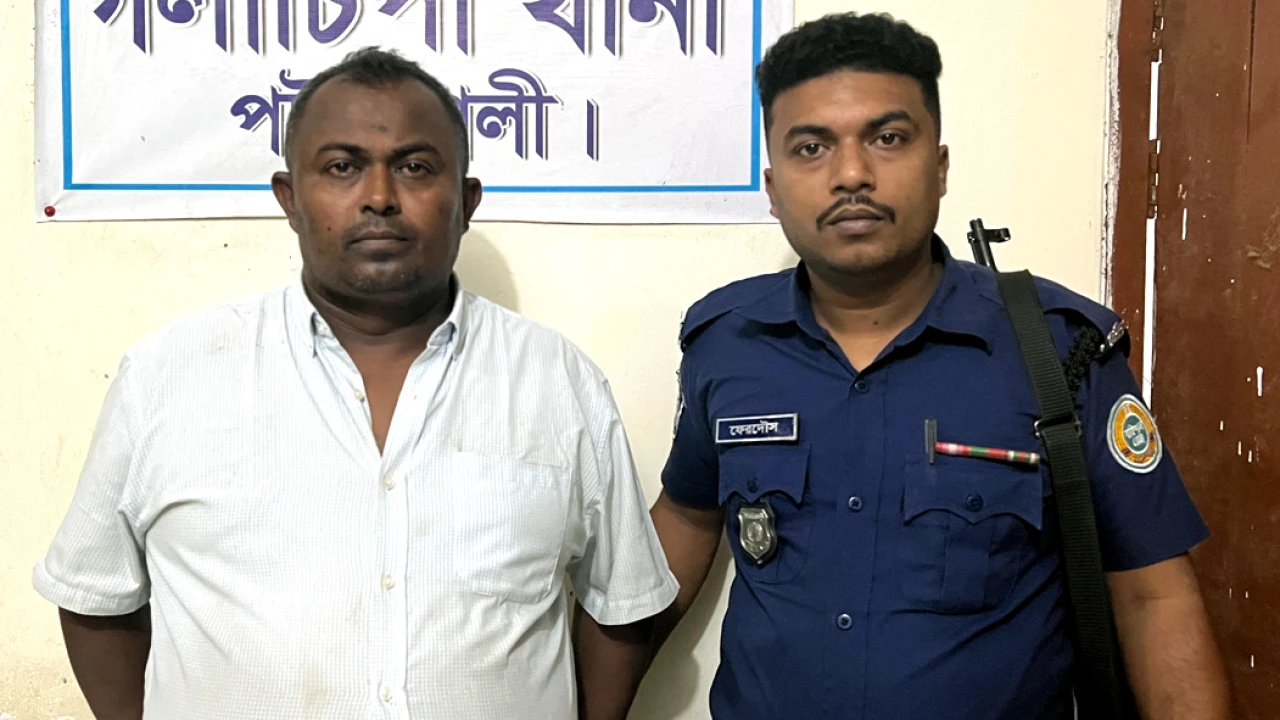 হিন্দু পরিবার ও সাংবাদিককে হুমকির ঘটনায় মুকুল গ্রেপ্তার