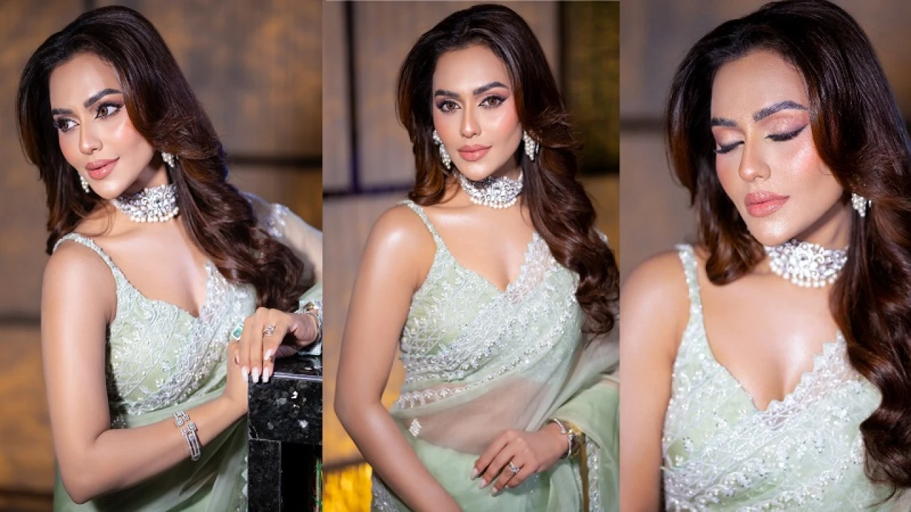 প্রশংসায় ভাসছেন নুসরাত ফারিয়া