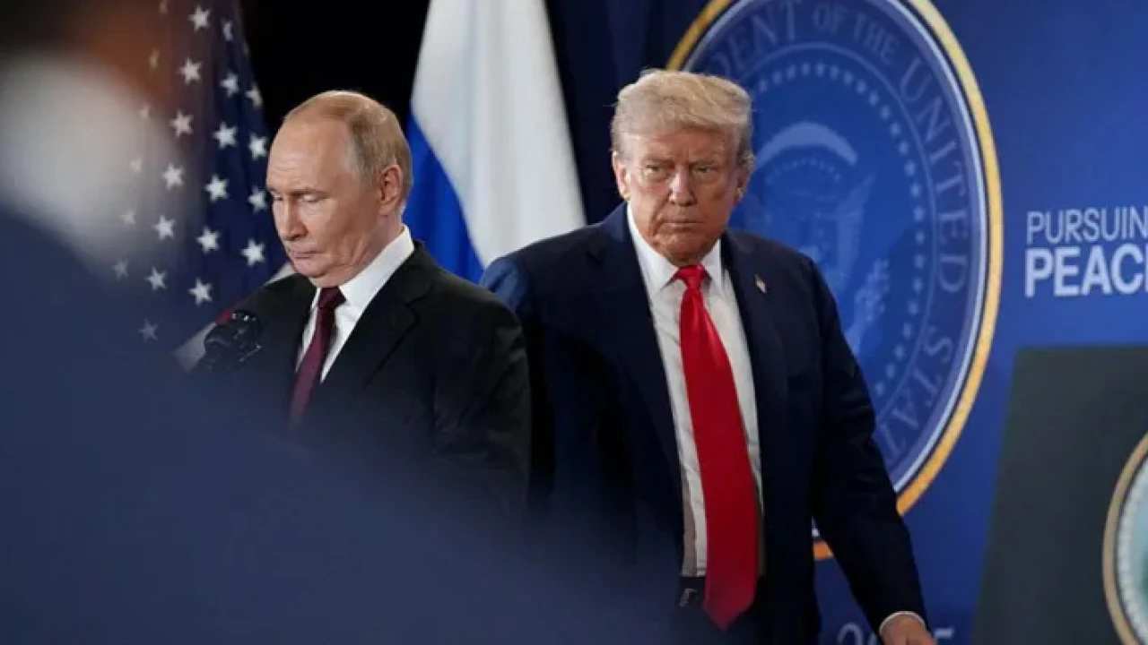 ইউক্রেন যুদ্ধ বন্ধে রাশিয়ার তেল কোম্পানিতে নিষেধাজ্ঞা ট্রাম্পের