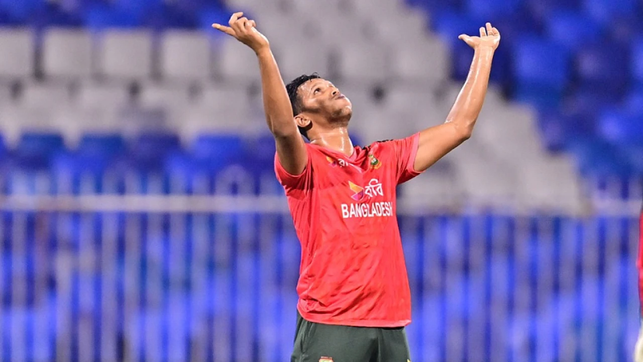 দলের সঙ্গে চট্টগ্রাম গিয়েও কেন ফিরে আসতে হলো সাইফউদ্দিনকে