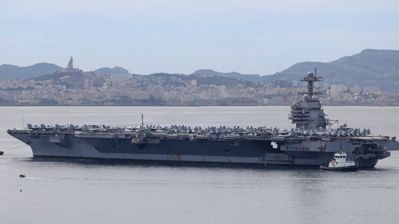 ভেনেজুয়েলা উপকূলে বিশ্বের সবচেয়ে বড় যুদ্ধজাহাজ মোতায়েন করল যুক্তরাষ্ট্র