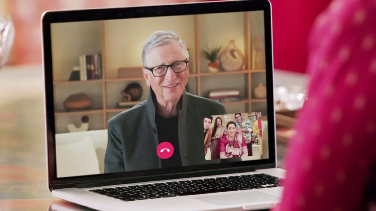 অভিনয়ে বিল গেটস!